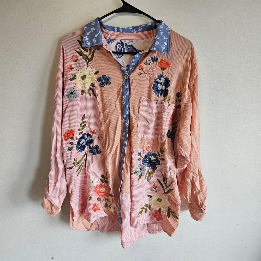 John + Mark Floral Embroidered Mixed Media Button Down Shirt Size Large